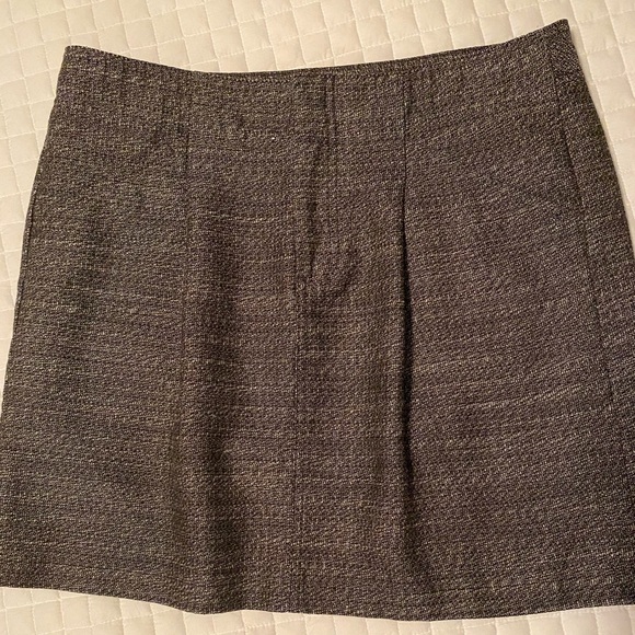 Skirt - Ann Taylor 8P mini, black and white, front zip. - Picture 1 of 8